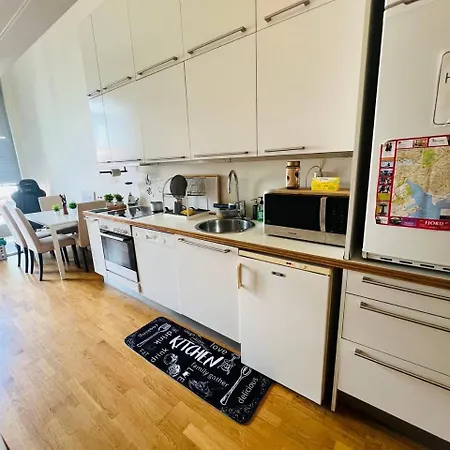 Privet In Shared Apartment, Privat overnatting Oslo
