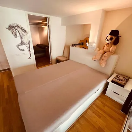 Accommodatie bij particulieren Privet In Shared Apartment, Oslo